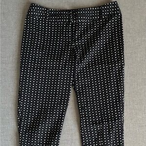 Lane Bryant Woman’s Black and White Capri’s